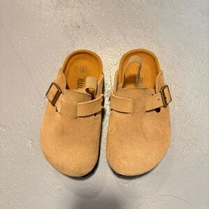 Kids Suede Slip-On Clog - Tan
